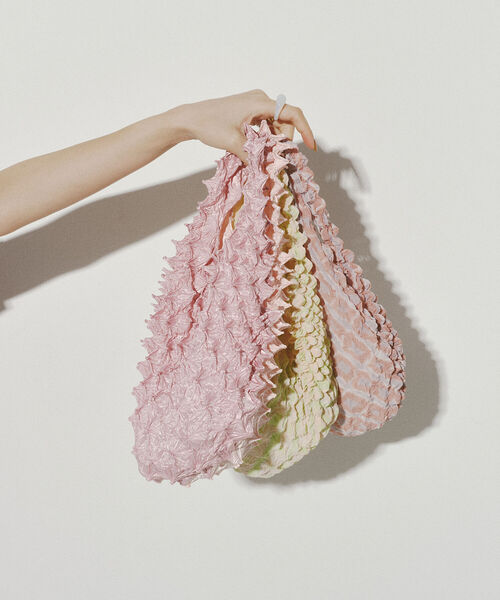 Ray BEAMS（レイビームス）の「BUNZABURO × Ray BEAMS / 別注 絞り Mini BAG（ハンドバッグ・レディース・ライトブルー/イエロー/ラベンダー・ONE SIZE）」の16枚目の写真