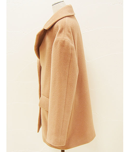 one after another NICE CLAUP（ワンアフターアナザーナイスクラップ）の「【ＶｉＶｉ12月号掲載　ナイスクラップ】チェスターコート（チェスターコート・レディース・ベージュ系その他/サックスブルー/ブラック・MEDIUM/LARGE）」の5枚目の写真