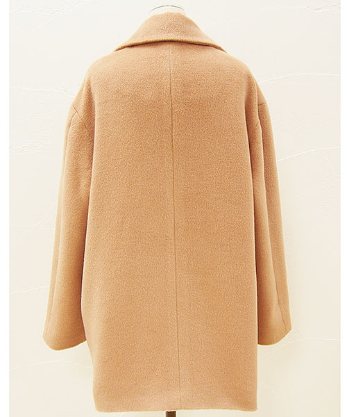 one after another NICE CLAUP（ワンアフターアナザーナイスクラップ）の「【ＶｉＶｉ12月号掲載　ナイスクラップ】チェスターコート（チェスターコート・レディース・ベージュ系その他/サックスブルー/ブラック・MEDIUM/LARGE）」の6枚目の写真