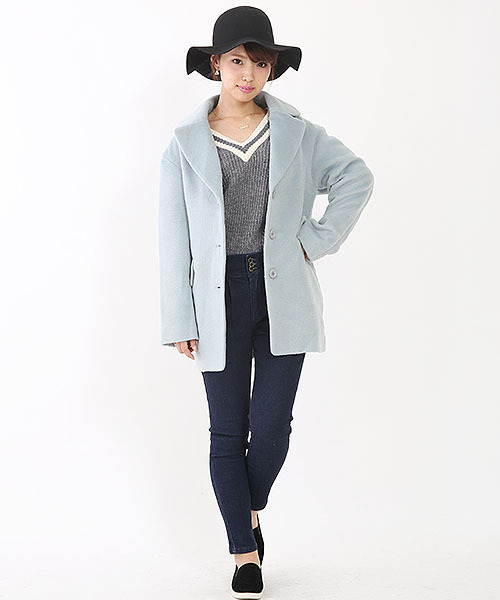 one after another NICE CLAUP（ワンアフターアナザーナイスクラップ）の「【ＶｉＶｉ12月号掲載　ナイスクラップ】チェスターコート（チェスターコート・レディース・ベージュ系その他/サックスブルー/ブラック・MEDIUM/LARGE）」の14枚目の写真