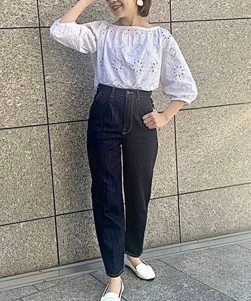 GAP（ギャップ）の「ハイライズ バレルジーンズ（デニムパンツ・レディース・インディゴブルー・27/26/25/28/29/23/24）」の14枚目の写真