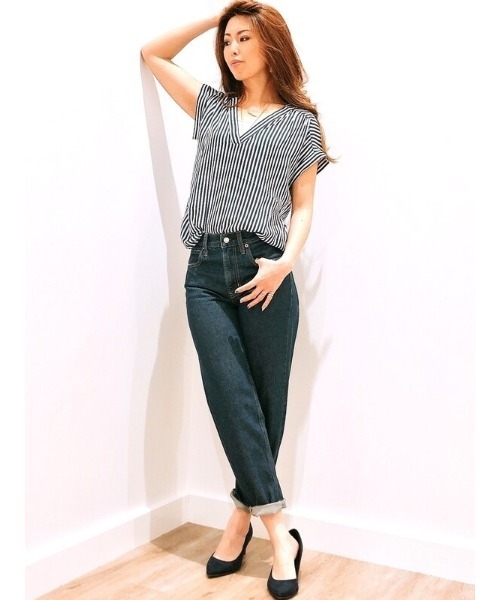 GAP（ギャップ）の「ハイライズ バレルジーンズ（デニムパンツ・レディース・インディゴブルー・27/26/25/28/29/23/24）」の9枚目の写真