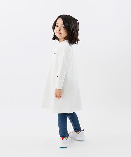 Champion（チャンピオン）の「【Champion/チャンピオン】キッズ ベーシック スウェットワンピース（ワンピース・キッズ・ネイビー/グレー/パープル/ベージュ/ブルー/オフホワイト/ブラック/カーキ/ブラウン/チャコール/ベージュ系その他3・160/120/110/140/150/130/100）」の17枚目の写真