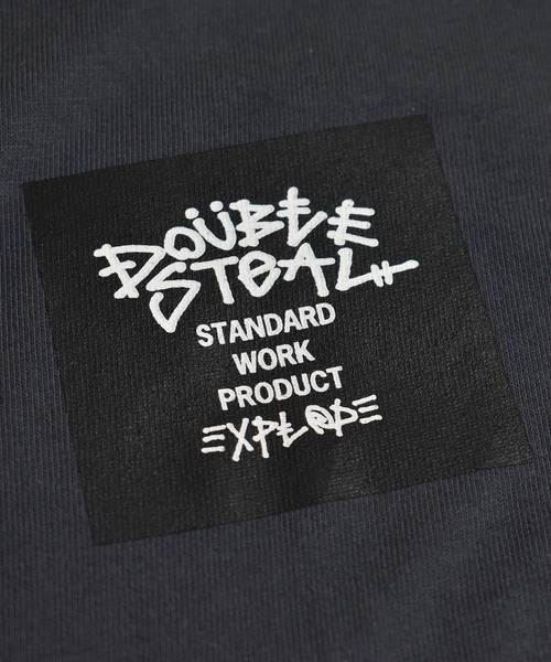 DOUBLE STEAL（ダブルスティール）の「Tagging Square Logo Tシャツ（Tシャツ/カットソー・メンズ・グレー/インディゴブルー/グリーン/ホワイト×ブラック/ブラック×ホワイト/ホワイト×パープル/ブラック×パープル・MEDIUM/LARGE/X-LARGE/XX-LARGE）」の13枚目の写真
