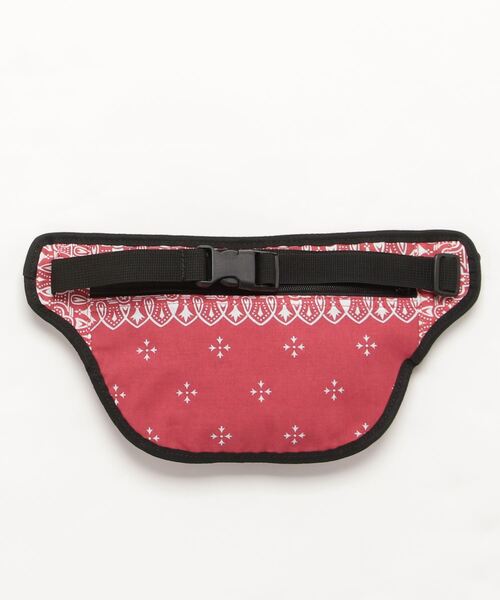 NANO universe（ナノユニバース）の「ELEPHANT BRAND：ペイズリー柄ウエストバッグ（ボディバッグ/ウエストポーチ・メンズ・レッド/ブルー・FREE）」の6枚目の写真