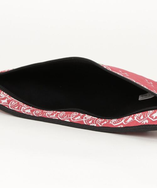 NANO universe（ナノユニバース）の「ELEPHANT BRAND：ペイズリー柄ウエストバッグ（ボディバッグ/ウエストポーチ・メンズ・レッド/ブルー・FREE）」の3枚目の写真