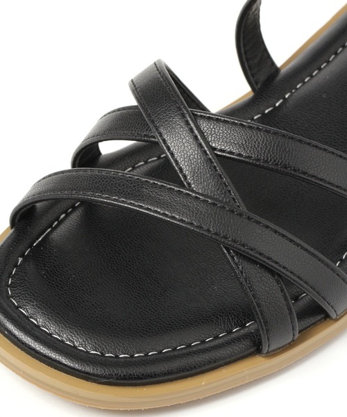 studio CLIP（スタディオクリップ）の「【キナリノ掲載商品】ストラップナローサンダル（サンダル・レディース・ブラック/オフホワイト/ライトグリーン・LARGE/MEDIUM）」の5枚目の写真