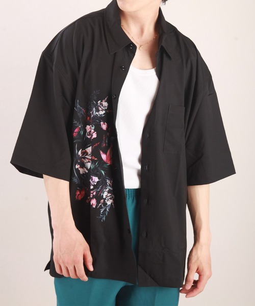 WESTSEA(ウエストシー)の「バックプリント バタフライ 花柄半袖シャツ/ローズシャツ(シャツ/ブラウス・メンズ・レッド/ブラック/ブルー/ホワイト・L/M/XL)」の8枚目の写真