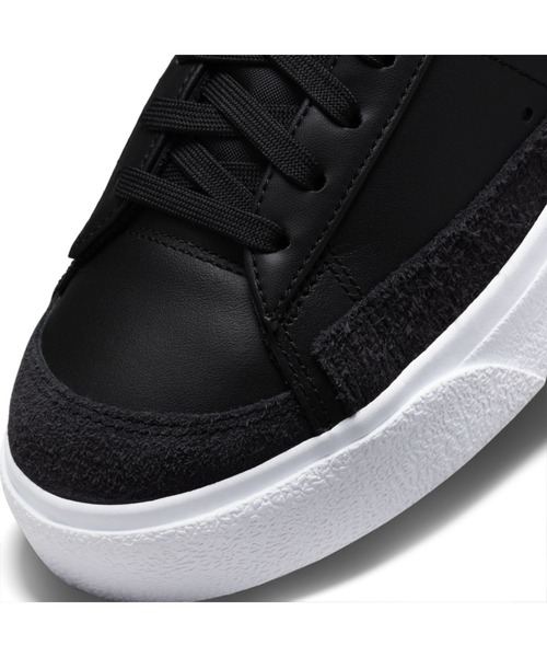 NIKE(ナイキ)の「ナイキ ブレーザー LOW プラットフォーム ウィメンズシューズ / Nike Blazer Low Platform Women's Shoes<22-29cm 展開>(スニーカー・レディース・ブラック/ホワイト系その他2/ホワイト/ホワイト系その他3/ブラウン系その他2/ホワイト系その他4/ブラウン系その他3/クリーム/ホワイト系その他5/ブラック系その他2・22.5/24/27.5/28.5/25/26/28/27/29/24.5/25.5/23/26.5/23.5/22)」の12枚目の写真