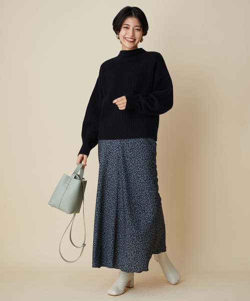 MADEMOISELLE ROPE'（マドモアゼル ロペ）の「タスマニアハイネックニットプルオーバー（ニット/セーター・レディース・ブラック/オリーブ・38）」の7枚目の写真