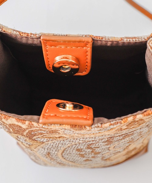 COLONY 2139（コロニートゥーワンスリーナイン）の「【TV媒体紹介商品】ジャガード縦長ショルダーバッグ（ショルダーバッグ・レディース・ブラック/ブラウン/ゼブラ/レオパード/グリーン・FREE）」の18枚目の写真