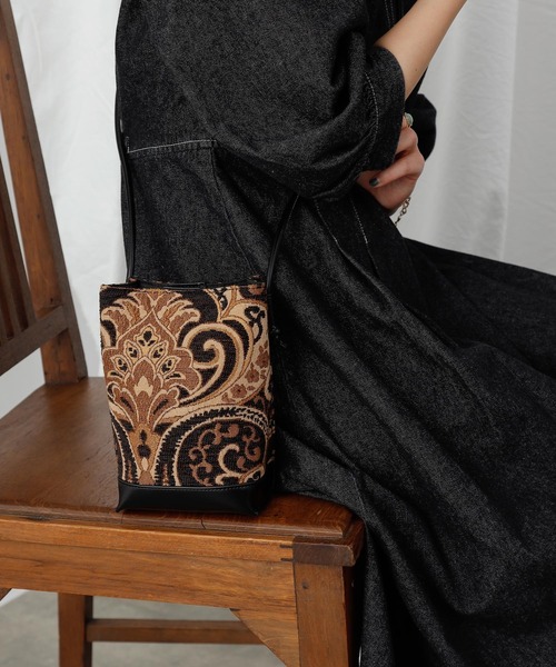 COLONY 2139（コロニートゥーワンスリーナイン）の「【TV媒体紹介商品】ジャガード縦長ショルダーバッグ（ショルダーバッグ・レディース・ブラック/ブラウン/ゼブラ/レオパード/グリーン・FREE）」の22枚目の写真