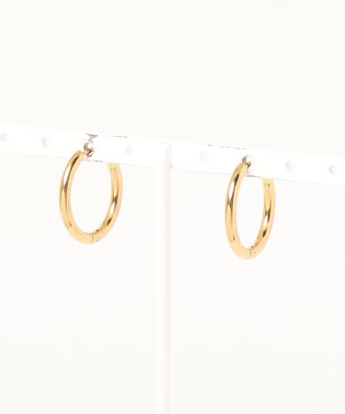 Diliraba（ディリラバ）の「【Diliraba】サージカルステンレス ゴールド フープピアス（ピアス（両耳用）・レディース・ゴールド・FREE）」の4枚目の写真