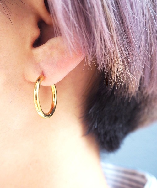 Diliraba（ディリラバ）の「【Diliraba】サージカルステンレス ゴールド フープピアス（ピアス（両耳用）・レディース・ゴールド・FREE）」の6枚目の写真