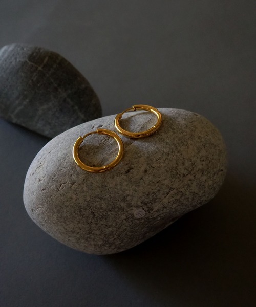 Diliraba（ディリラバ）の「【Diliraba】サージカルステンレス ゴールド フープピアス（ピアス（両耳用）・レディース・ゴールド・FREE）」の9枚目の写真