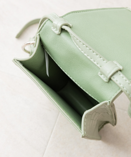 Abahouse Devinette（ドゥヴィネット）の「【Avancer】型押しショルダーミニスマートウォレット（ショルダーバッグ・レディース・ブラック/ベージュ/グリーン/キャメル・フリー）」の16枚目の写真