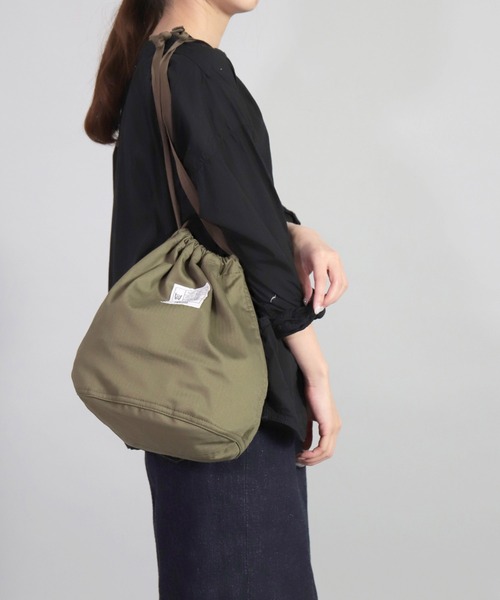 OMNIGOD（オムニゴッド）の「[OMNIGOD / オムニゴッド]　ヘリンボーンスレキUSNポーチ（トートバッグ・レディース・アイボリー/ブラック/オリーブ・FREE）」の14枚目の写真