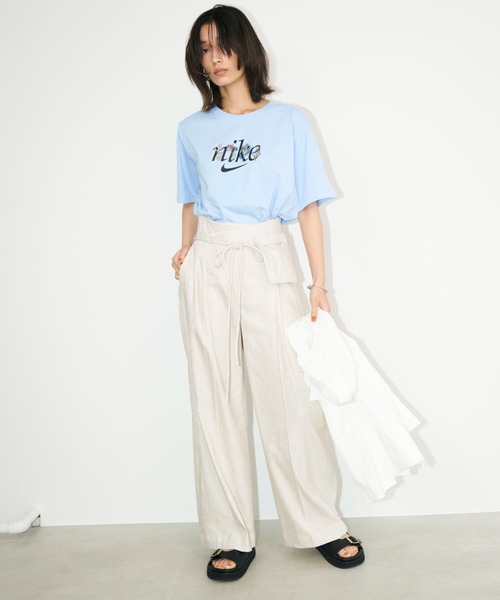NIKE(ナイキ)の「【NIKE】NSW ボクシー ネイチャー(Tシャツ/カットソー・レディース・ライトブルー・S/M)」の3枚目の写真