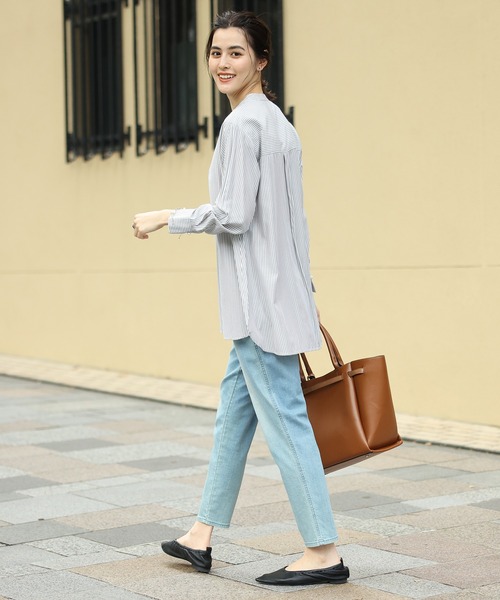 un dix cors（アンディコール）の「上品な印象を演出 ストライプパール釦チュニック（シャツ/ブラウス・レディース・オフホワイト/カーキ/ネイビー・FREE）」の7枚目の写真