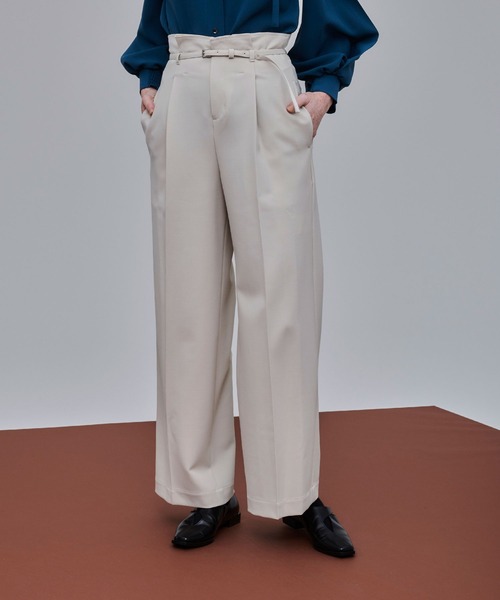 UNITED TOKYO（ユナイテッドトウキョウ）の「ワンタックセミワイドパンツ（スラックス・レディース・ブラック/レッド/アイボリー・1/2/3）」の8枚目の写真