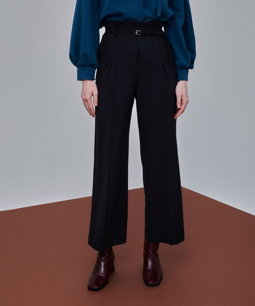 UNITED TOKYO（ユナイテッドトウキョウ）の「ワンタックセミワイドパンツ（スラックス・レディース・ブラック/レッド/アイボリー・1/2/3）」の14枚目の写真