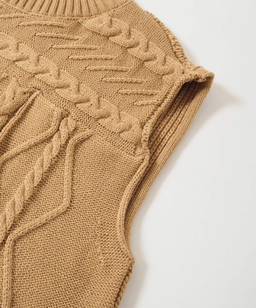 Crisp yours(クリスプユアーズ)の「【WEB限定】ミックスケーブルニットベスト(ベスト・レディース・ベージュ/アイボリー・FREE)」の5枚目の写真