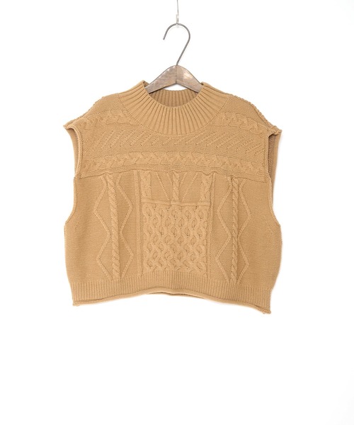 Crisp yours(クリスプユアーズ)の「【WEB限定】ミックスケーブルニットベスト(ベスト・レディース・ベージュ/アイボリー・FREE)」の10枚目の写真