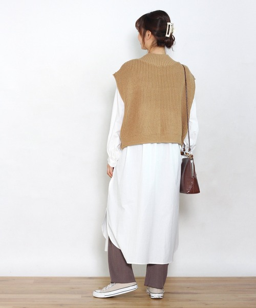 Crisp yours(クリスプユアーズ)の「【WEB限定】ミックスケーブルニットベスト(ベスト・レディース・ベージュ/アイボリー・FREE)」の18枚目の写真