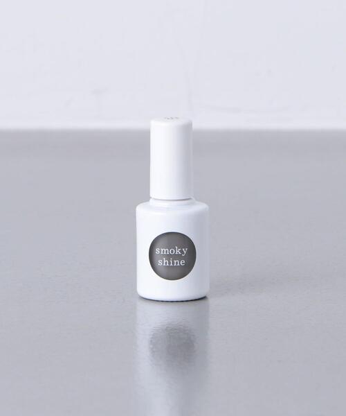 uka(ウカ)の「<uka(ウカ)>TOPCOAT SMOKYSHINE(マニキュア/ジェルネイル・レディース・その他・FREE)」の1枚目の写真
