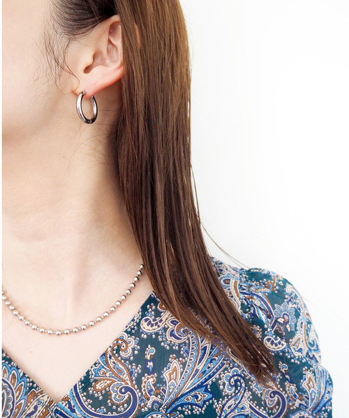 SOFFITTO（ソフィット）の「【&O】フープピアス（ピアス（両耳用）・レディース・シルバー/ゴールド・FREE）」の6枚目の写真