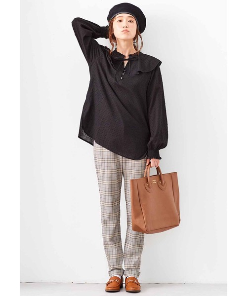 Live in comfort(リブインコンフォート)の「リブ イン コンフォート はまじとコラボ 大人が素敵に着られる 衿付きブラウス(シャツ/ブラウス・レディース・ホワイト/ブラック・XX-LARGE/LARGE/MEDIUM/X-LARGE/SMALL)」の4枚目の写真