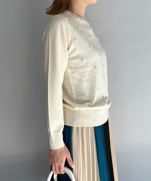 PICCIN（ピッチン）の「パールビーズ長袖ニット（ニット/セーター・レディース・オフホワイト/ライトブルー/ラベンダー/ブラック・M）」の6枚目の写真