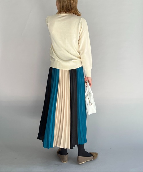 PICCIN（ピッチン）の「パールビーズ長袖ニット（ニット/セーター・レディース・オフホワイト/ライトブルー/ラベンダー/ブラック・M）」の12枚目の写真