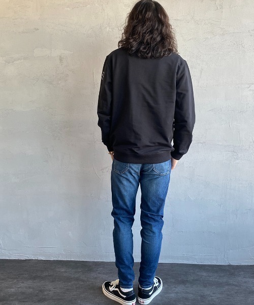 Calvin Klein Jeans（カルヴァンクラインジーンズ）の「[Calvin Klein Jeans/カルバンクラインジーンズ] AF-SHADOW ロゴクルーネックスウェット（スウェット・レディース・ホワイト/ブラック・M/L/XL）」の15枚目の写真