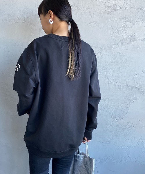 Calvin Klein Jeans（カルヴァンクラインジーンズ）の「[Calvin Klein Jeans/カルバンクラインジーンズ] AF-SHADOW ロゴクルーネックスウェット（スウェット・レディース・ホワイト/ブラック・M/L/XL）」の7枚目の写真