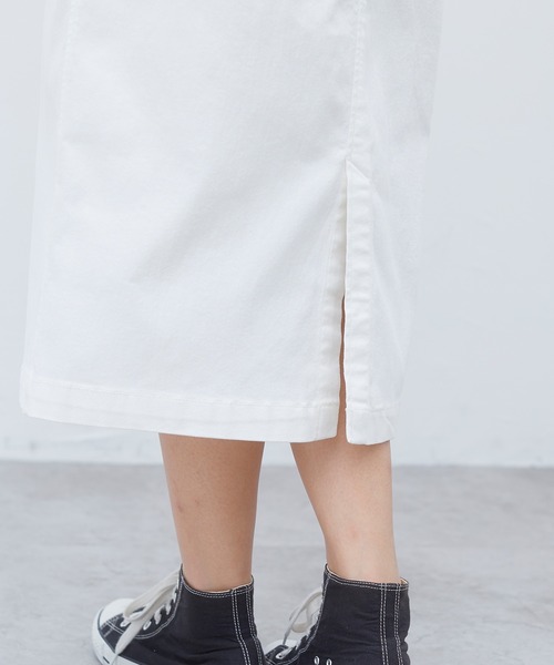 Honeys（ハニーズ）の「前釦ナロースカート（スカート・レディース・アイボリー/スミクロ/ラベンダー/インディゴブルー/ブルー/ライトカーキ/ベージュ/ブラウン/ブラック・S/M/L）」の14枚目の写真