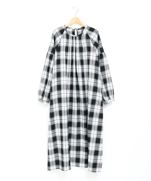 AS KNOW AS PINKY(アズノゥアズピンキー)の「タックたっぷりチェックワンピース(ワンピース・レディース・ブラック系/グリーン/ネイビー/パープル・FREE)」の18枚目の写真