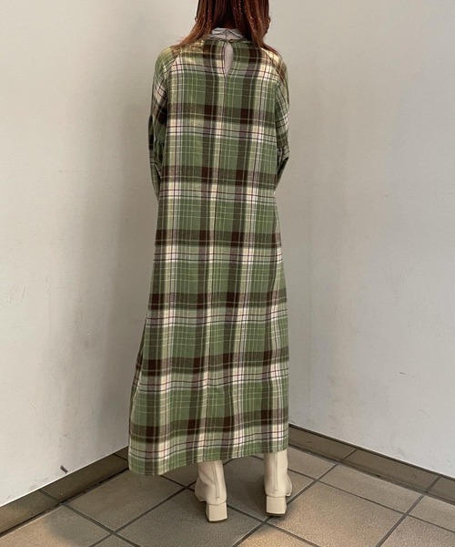 AS KNOW AS PINKY(アズノゥアズピンキー)の「タックたっぷりチェックワンピース(ワンピース・レディース・ブラック系/グリーン/ネイビー/パープル・FREE)」の11枚目の写真