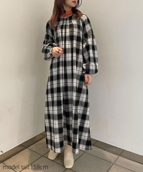 AS KNOW AS PINKY(アズノゥアズピンキー)の「タックたっぷりチェックワンピース(ワンピース・レディース・ブラック系/グリーン/ネイビー/パープル・FREE)」の17枚目の写真