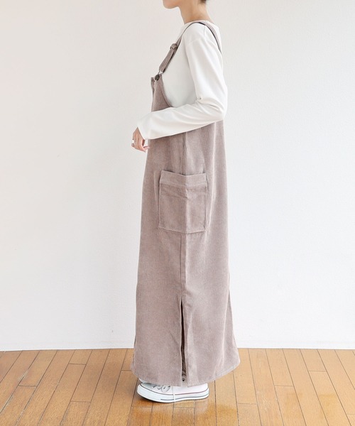 andme(アンドミー)の「コーデュロイジャンパースカート(ジャンパースカート・レディース・ブラック/ブラウン/ブルー/アイボリー/グレイッシュベージュ・M/L)」の11枚目の写真