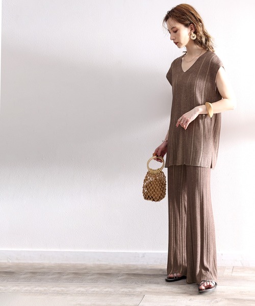 ms+ ideal(エムズプラスアイディール)の「《ms+ ideal》大人魅え。2wayランダムリブニットベスト(ベスト・レディース・ブラック/ブラウン/アイボリー・SMALL/MEDIUM/LARGE/X-LARGE)」の11枚目の写真