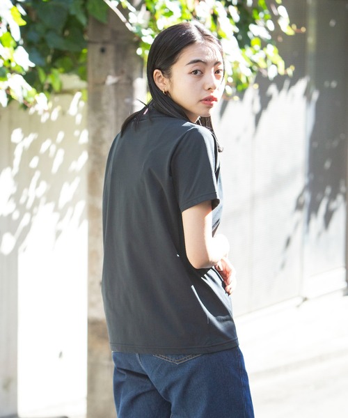 le coq sportif（ルコックスポルティフ）の「ヘランカショートスリーブシャツ ストレッチ レディース ウェア シャツ ポロシャツ トレーニング トレーニングウェア スポーツウェア（Tシャツ/カットソー・レディース・ブラック/オレンジ/グレイッシュブルー/ネイビー/ホワイト・XL/S/M/L）」の18枚目の写真