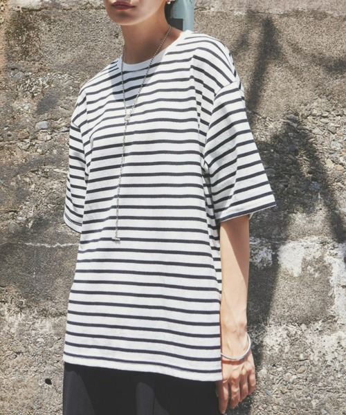 Auntie Rosa Holiday（アンティローザホリデー）の「ヘビーウェイトサイドスリットT（Tシャツ/カットソー・レディース・イエロー/チャコールグレー/ピンク/ブルー/オフホワイト/ターコイズブルー/ブラック・FREE）」の4枚目の写真