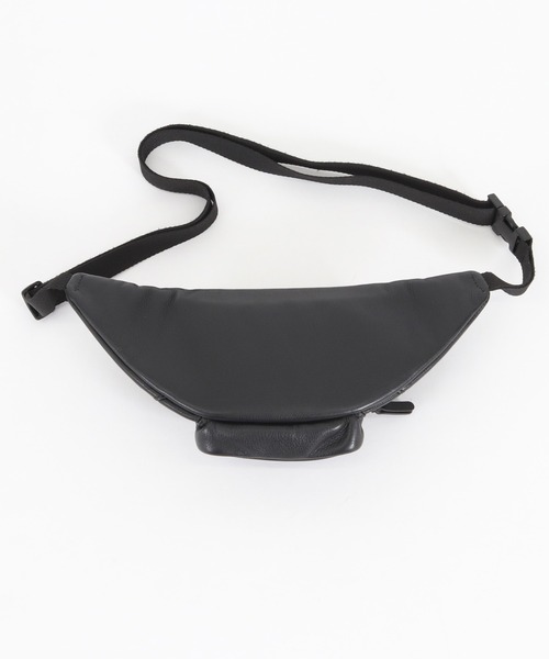 ADAM PATEK(アダムパテック)の「【ADAM PATEK】cheerful body bag(AP219011)レザーボディバッグ(ボディバッグ/ウエストポーチ・レディース・ブラック・FREE)」の13枚目の写真