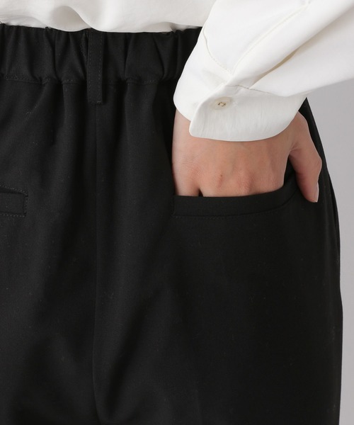 LEPSIM（レプシィム）の「美脚ダブルポイントワイドパンツ　260327（スラックス・レディース・ブラック/グレイッシュベージュ・MEDIUM/LARGE）」の11枚目の写真