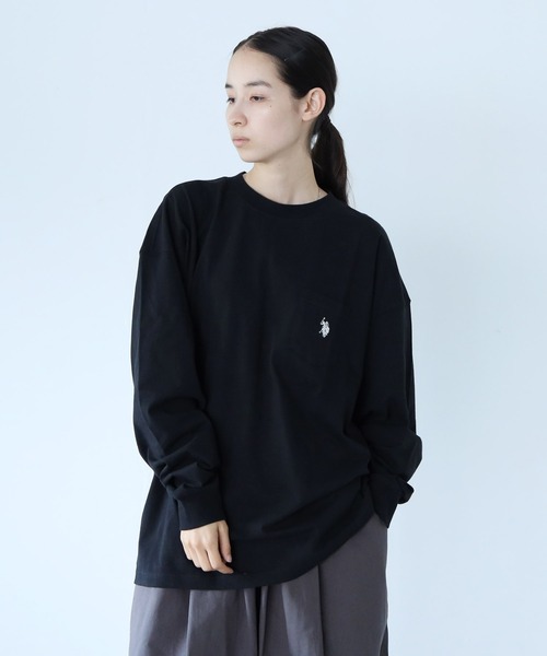 U.S. POLO ASSN.（ユーエスポロアッスン）の「U.S. POLO ASSN. / ユーエスポロアッスン 別注 コラボ オーバーサイズ ロンT（Tシャツ/カットソー・メンズ・ホワイト/ブラック/ダークグリーン/ネイビー/ライトベージュ/ブルー系その他2/ベージュ系その他/ベージュ系その他2/ホワイト系その他2/ブラック系その他/ブラック系その他2/グリーン系その他/グリーン系その他2/ブルー系その他/ホワイト系その他・MEDIUM/LARGE）」の16枚目の写真