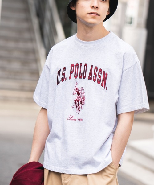 U.S. POLO ASSN.(ユーエスポロアッスン)の「∴WEGO/U.S.POLO ASSN.別注カレッジロゴ刺繍BIGT(Tシャツ/カットソー・メンズ・ダークグリーン/ネイビー/グレー系その他/ナチュラル・MEDIUM/LARGE)」の5枚目の写真