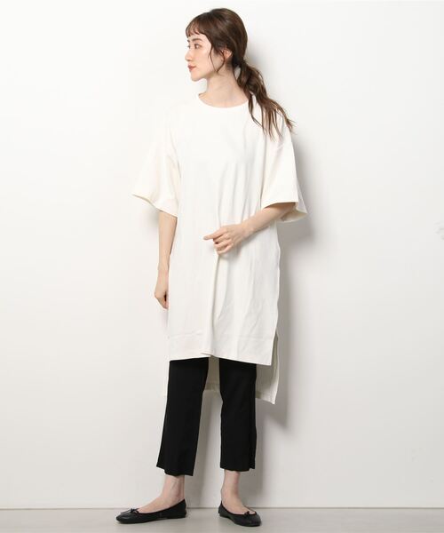 BANANA REPUBLIC FACTORY STORE（バナナリパブリック ファクトリーストア）の「BANANA REPUBLIC FACTORY STORE　　日本限定 ボクシーTシャツドレス（ワンピース・レディース・ホワイト/ネイビー/その他/その他1・ONESIZE）」の2枚目の写真