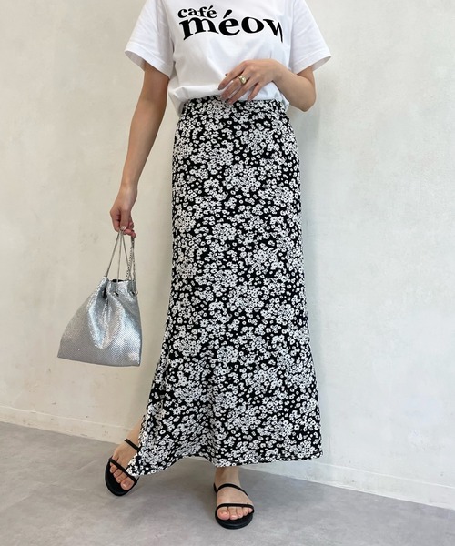 DouDou（ドゥドゥ）の「フラワープリントカットマーメイドスカート（スカート・レディース・ブラック/グレイッシュベージュ/イエロー・FREE）」の10枚目の写真