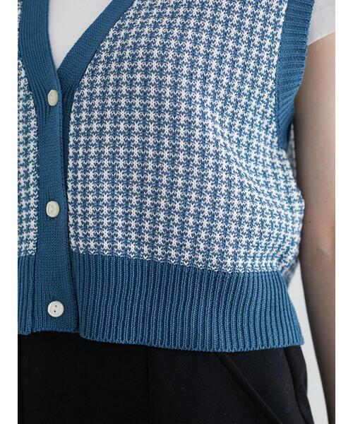 Green Parks(グリーンパークス)の「ショート丈柄ニットベスト(ベスト・レディース・ブルー/ダークグレー・FREE)」の11枚目の写真